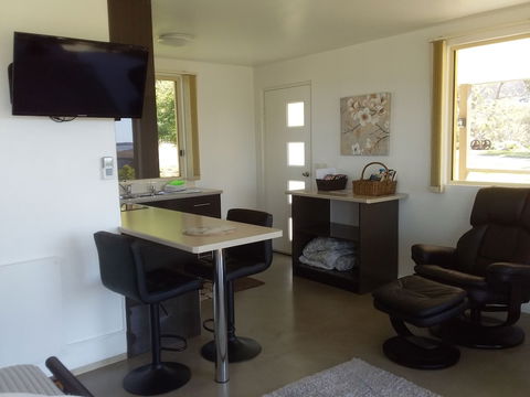 Pelican Point Sanctuary - Yamba Accommodation 4
