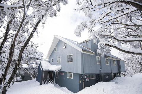 Terama Ski Lodge - Yamba Accommodation 0