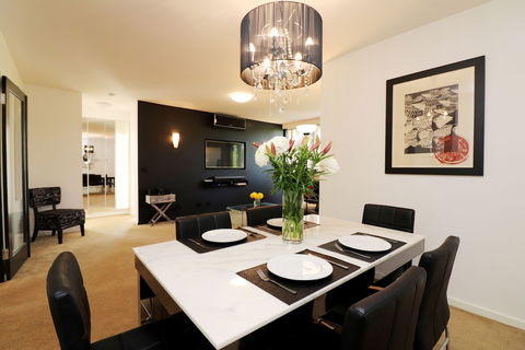 The Ivy On Munro - Rejuvenate Stays - Yamba Accommodation 5