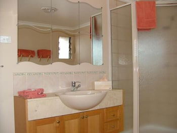 Hillview Cottages - Yamba Accommodation 4
