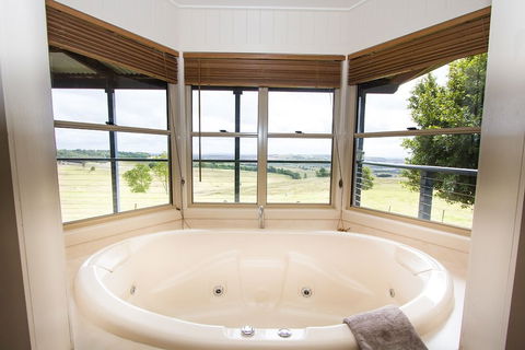 Hillview Cottages - Yamba Accommodation 6