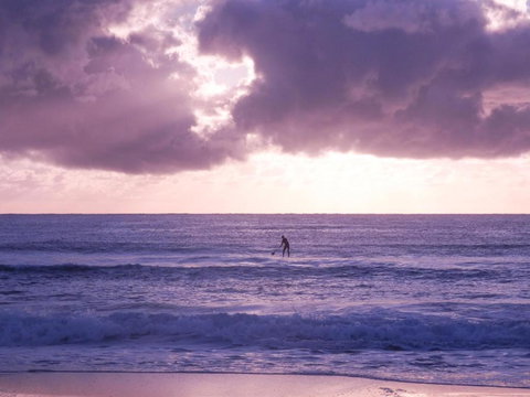 CHILL OUT BEACH HOUSE At FORSTER - Yamba Accommodation 4