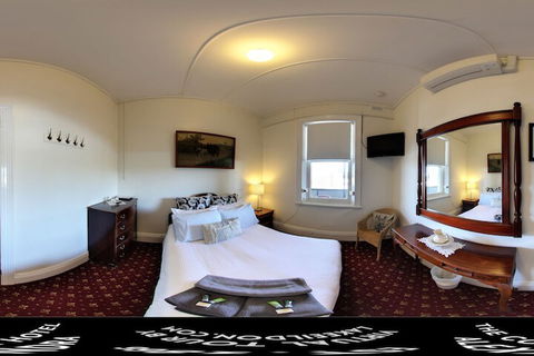 Corner Hotel Alexandra - Yamba Accommodation 3