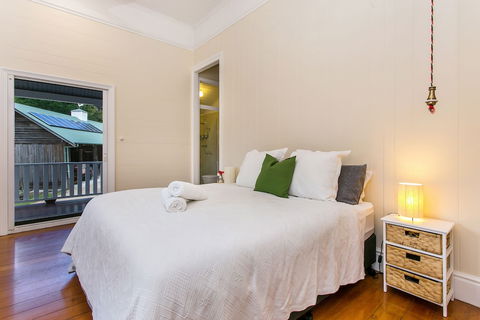 A PERFECT STAY - Bangalla Estate - Yamba Accommodation 5