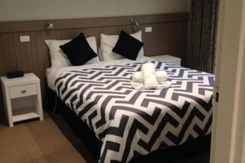 Grevillea Gardens Apartments - Yamba Accommodation 4