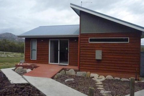 Yakkalla Holiday Cottage - Yamba Accommodation 1