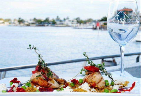 SEE Restaurant - Yamba Accommodation 11