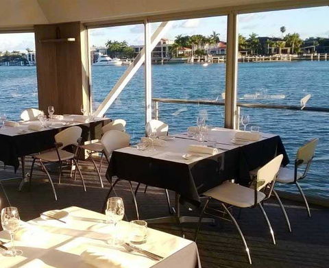 SEE Restaurant - Yamba Accommodation 6