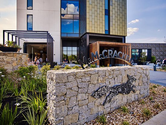 Essendon Fields VIC Yamba Accommodation