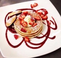 Johnny  Lyle - Yamba Accommodation