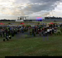 Moe Racing Club - Yamba Accommodation