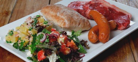 Two Fat Blokes Gourmet Kitchen - Yamba Accommodation 3