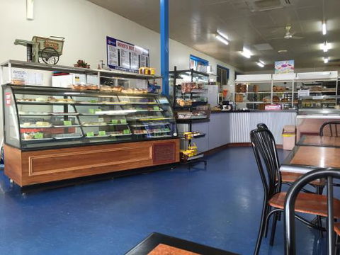 Rosie's Hot Bake - Yamba Accommodation 0