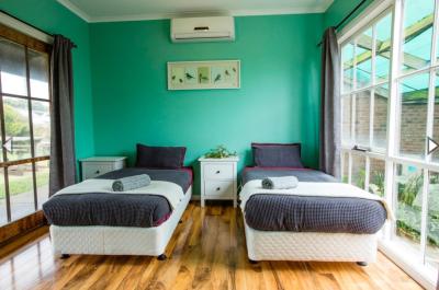 The 12 Apostles Inn / Princetown Tavern - Yamba Accommodation 4
