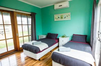 The 12 Apostles Inn / Princetown Tavern - Yamba Accommodation 11