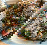 Sloppy Tee's - Yamba Accommodation