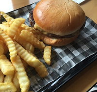 Stumpys Burgers - Yamba Accommodation