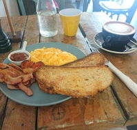 Hummingbird Cafe - Yamba Accommodation