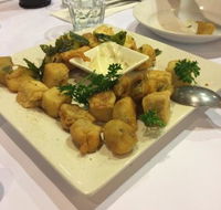 Bella Vista Fountain Vegetarian restaurant - Yamba Accommodation