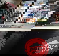 Pizza Hut - Yamba Accommodation