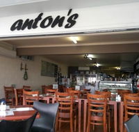 Anton's Restaurant - Yamba Accommodation