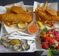 Innes' Boatshed - Yamba Accommodation