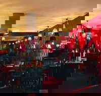 Cook  Co. Bar and Grill - Yamba Accommodation
