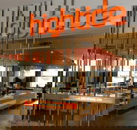 Hightide Lounge - Yamba Accommodation