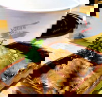 Suan Suan - Yamba Accommodation