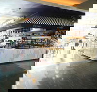 Le Cirque Fine Foods - Docklands - Yamba Accommodation