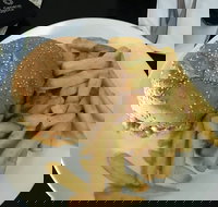 Neptune Food  Wine - Yamba Accommodation