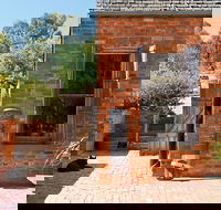 Sally's Paddock at Redbank Winery - Yamba Accommodation