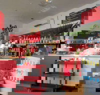 Sister Of Society SOS - Yamba Accommodation