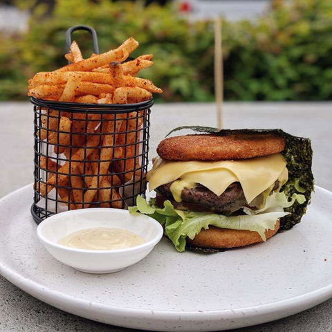 Asi Burgers - Yamba Accommodation 0