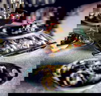 Madam Viet - Yamba Accommodation