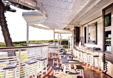 Bronze Kiosk - Yamba Accommodation 0