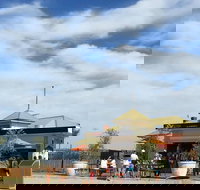 Floating Dragon - Yamba Accommodation