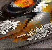 Johnny and Lyle - Yamba Accommodation