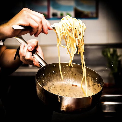 The Morrison Hotel - Fiasco Steakhouse - Yamba Accommodation 0