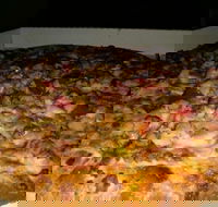 Drooley's Pizza Lounge - Yamba Accommodation