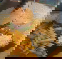 Hoover Cafe and Lounge Bar - Yamba Accommodation