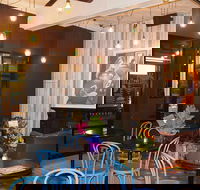 Matts Bar - Yamba Accommodation