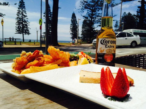 Sea Bar - Yamba Accommodation 0