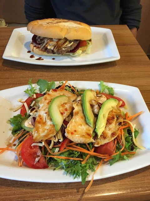 La Piazetta Cafe - Yamba Accommodation 0