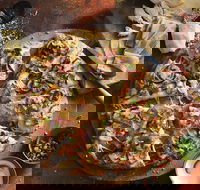 Domino's - Tamworth - Yamba Accommodation