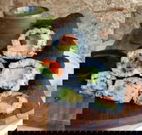 Rolls on Como - Yamba Accommodation