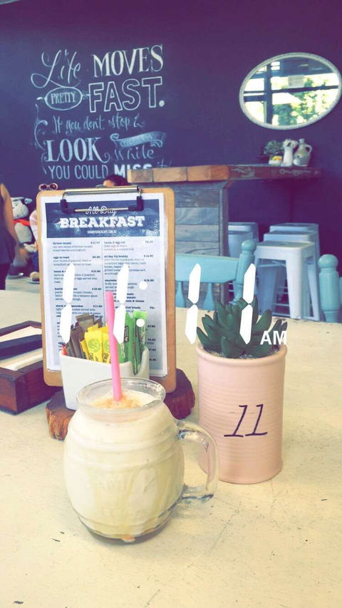 Shabby Shack Cafe - Yamba Accommodation 0
