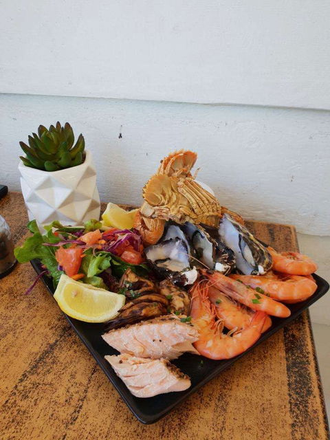 Maisie's Seafood And Steakhouse - Yamba Accommodation 0