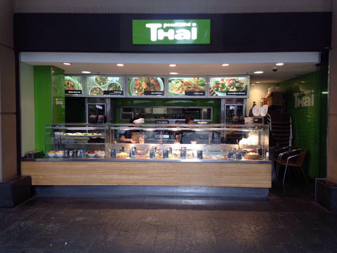 MON Modern Thai & Cocktails - Mr B's Hotel - Yamba Accommodation 0