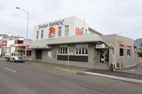 Doctor Syntax Hotel - Yamba Accommodation 0